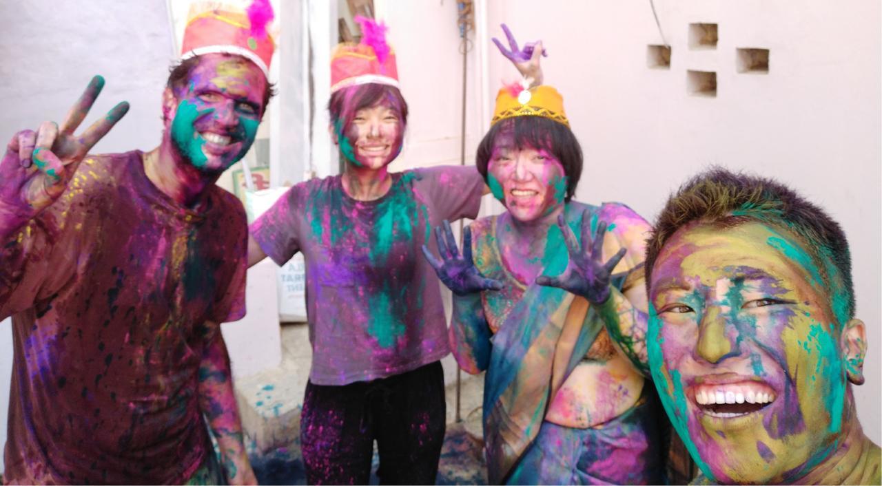 Goldy Guest House พาราณสี ภายนอก รูปภาพ